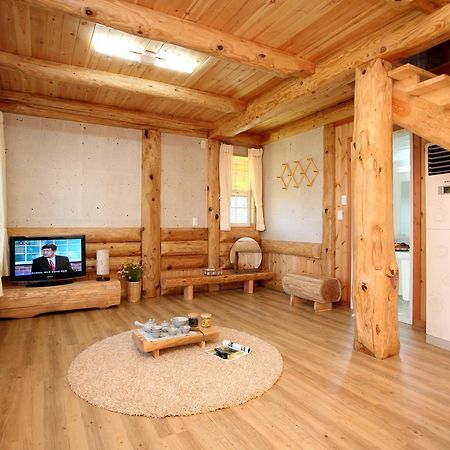 Jeju Bille Log Pension Seogwipo Eksteriør billede